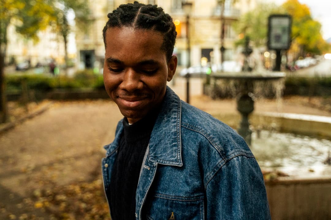 Sandro automne 15 - Portrait & Editorial Photography by Zoé Captures Paris