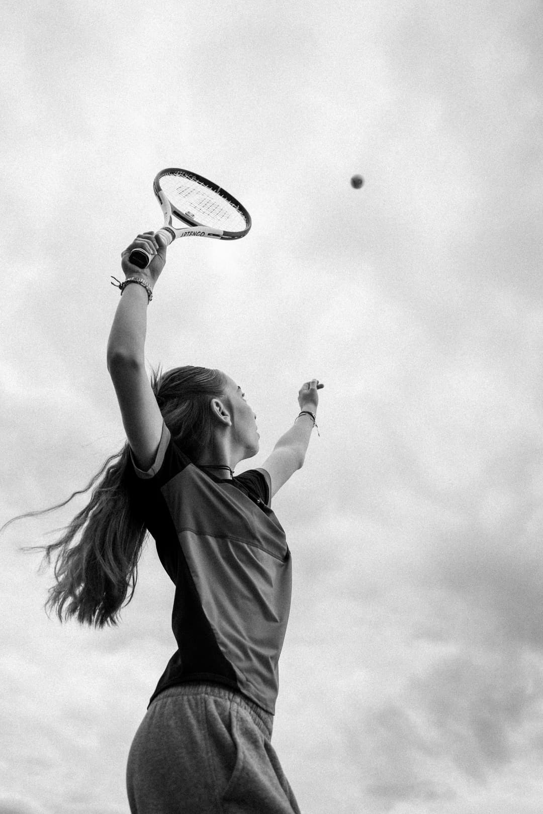 Tennis 5 grain - Portrait & Editorial Photography by Zoé Captures Paris