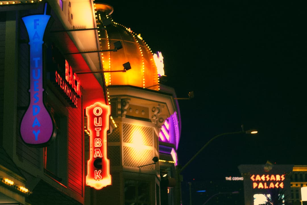 Vegas 02 2 - Portrait & Editorial Photography by Zoé Captures Paris